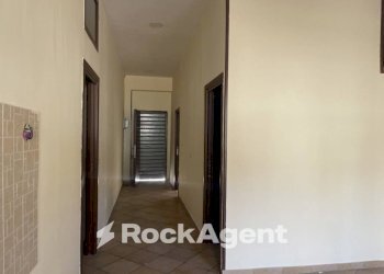 Corridoio - Four-room apartment via Angelo Volpicelli, 30/32, Arzano - photo 18