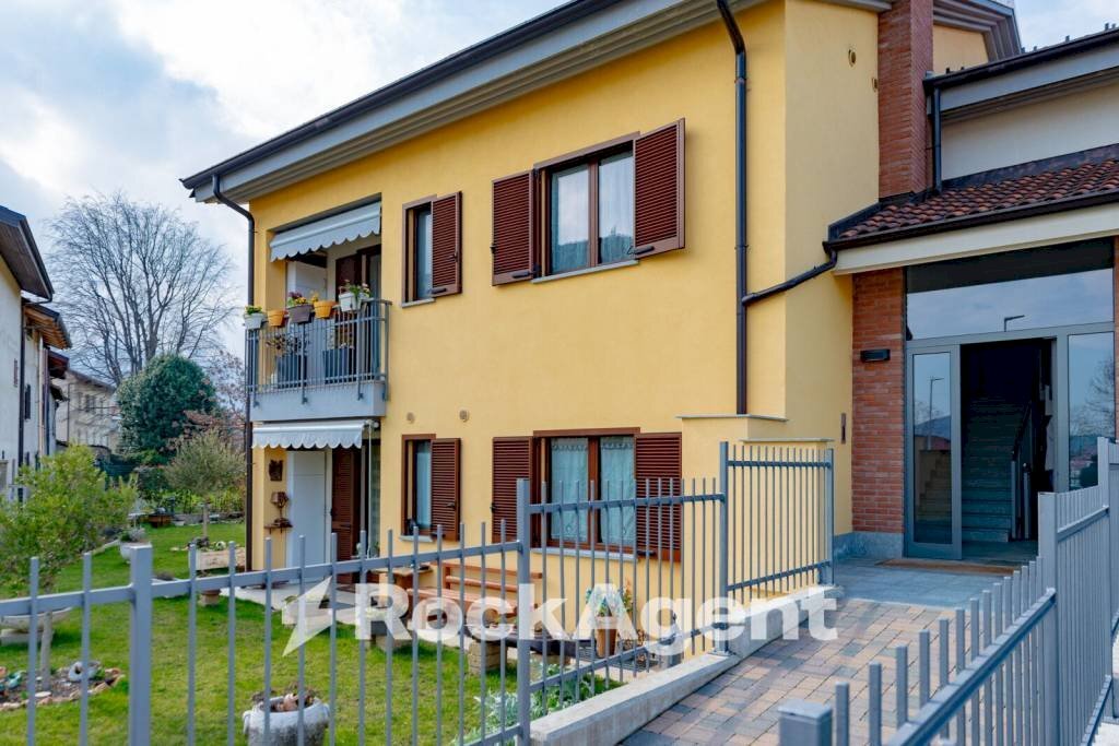 Facciata - Bilocale via Calvettera, 122, Giaveno - foto 2