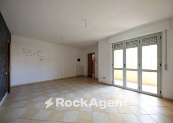 Cucina - Bilocale via Tortona, 84, Alessandria - foto 6