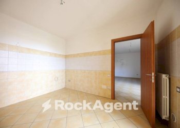 Cucina - Bilocale via Tortona, 84, Alessandria - foto 11