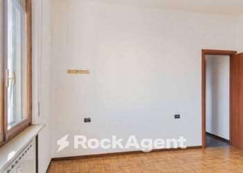 Camera da letto - Two-room apartment via Monte Baldo, 25, Vigevano - photo 7