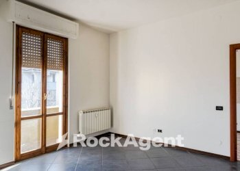 Camera da letto - Bilocale via Monte Baldo, 25, Vigevano - foto 12