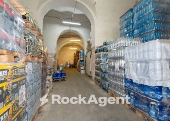 Interno non residenziale - Magazzino piazza Maravigna, 9, Catania - foto 22