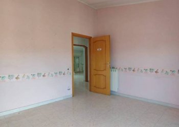 Camera da letto - Trilocale via Flaminia, 124, Rignano Flaminio - foto 10