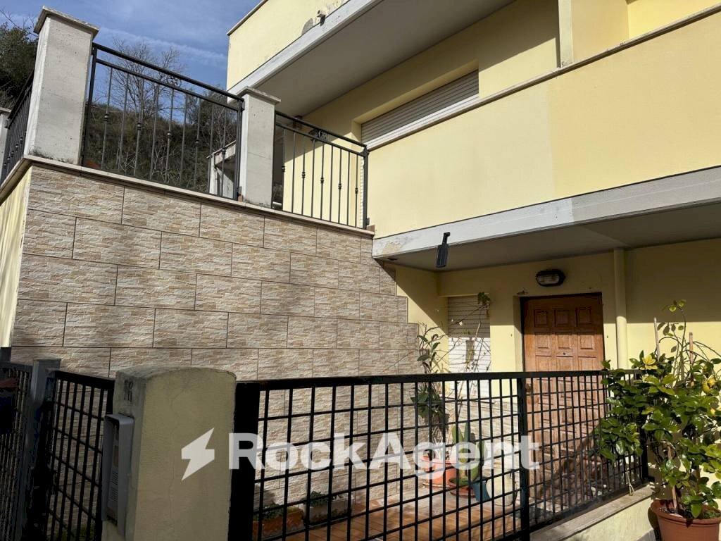 Terrazzo - Villa via Maragona, 78, Torre De' Passeri - foto 2