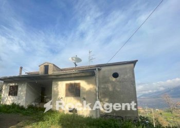 Facciata - Independent house via Borgo San Martino, Altavilla Silentina - photo 4
