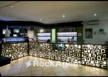 Interno non residenziale - Restaurant piazza Cesare Terranova, Parabita - photo 1