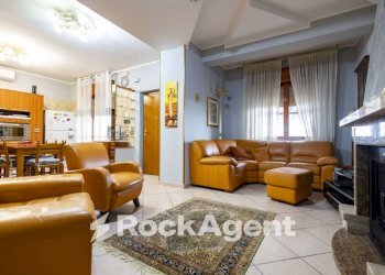 Salone - Villa contrada Roccani, 59, Simeri Crichi - foto 11