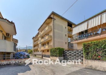 Facciata - Apartment via Giosuè Carducci, Gragnano - photo 22