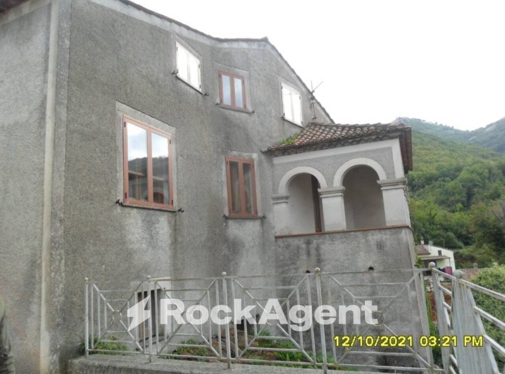 Facciata - Casa indipendente via Grisi, 2, Trecchina - foto 2