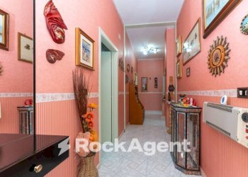 Corridoio - Three-room apartment via Federico Fellini, 18, Misterbianco - photo 12