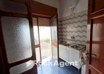 Cucina - Villa via Marcinelle ang. L. Da Vinci, Salice Salentino - foto 26