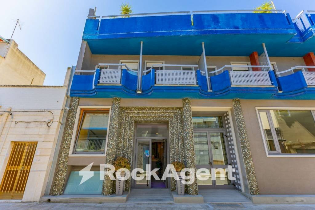 Facciata - Hotel via delle Casupole, 6, Trinitapoli - photo 2