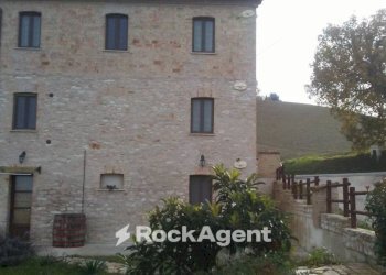 Facciata - Rustico Frazione Costa, 123, Arcevia - foto 10
