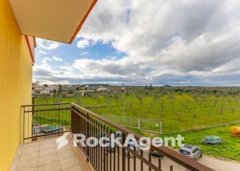 Balcone - Three-room apartment vico II le Mattine, Bitonto - photo 4