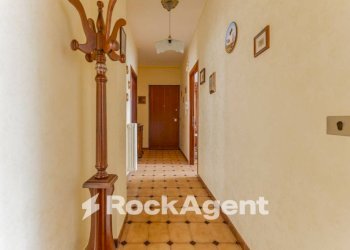 Corridoio - Three-room apartment vico II le Mattine, Bitonto - photo 24