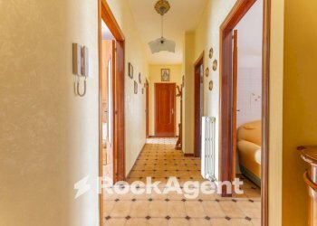 Corridoio - Three-room apartment vico II le Mattine, Bitonto - photo 25