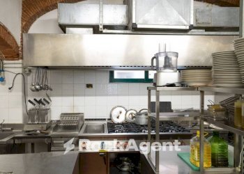 Interno non residenziale - Restaurant piazza Francesco Carrara, 16, Pisa (neighborhood Santa Maria) - photo 14