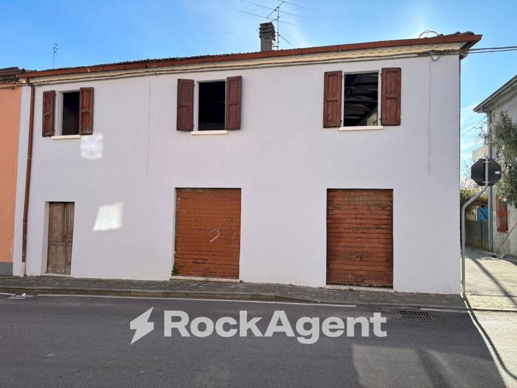 Facciata - Trilocale via Giovanni Pascoli, 1, Borghi - foto 2