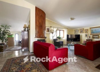 Salone - Appartamento via Gianvincenzo Gravina, 23, Catanzaro - foto 4