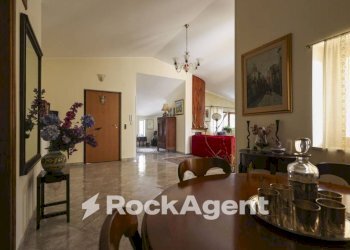 Salone - Appartamento via Gianvincenzo Gravina, 23, Catanzaro - foto 5