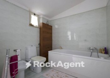 Bagno - Appartamento via Gianvincenzo Gravina, 23, Catanzaro - foto 26