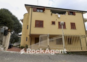 Facciata - Appartamento via Gianvincenzo Gravina, 23, Catanzaro - foto 30