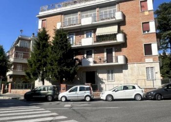 Facciata - Trilocale viale delle Medaglie d'Oro, 406, Roma - foto 6