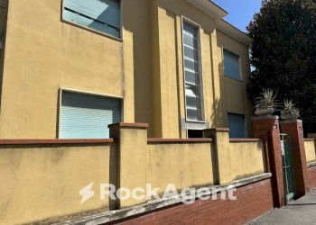 Facciata - Trilocale via Adriatica, 283, Francavilla al Mare - foto 2