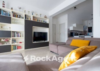 Salone - Appartamento viale Vincenzo de Filippis, 61, Catanzaro - foto 10