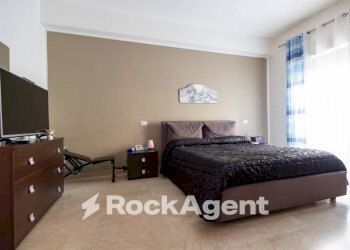 Camera da letto - Appartamento viale Vincenzo de Filippis, 61, Catanzaro - foto 20