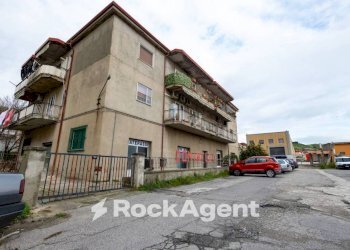 Facciata - Trilocale via Conti di Loritello, 9/B, Catanzaro - foto 40