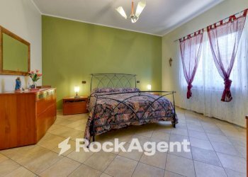Camera da letto - Villa via Fioravante Quaranta, 41, Baronissi - photo 8