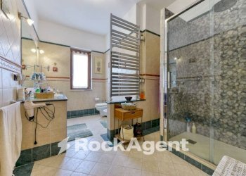 Bagno - Villa via Fioravante Quaranta, 41, Baronissi - foto 10