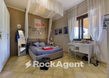 Camera da letto - Villa via Fioravante Quaranta, 41, Baronissi - photo 13