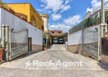 Cortile interno - Villa via Fioravante Quaranta, 41, Baronissi - photo 35