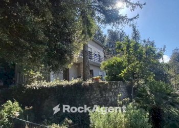 Giardino - Villa via Pineta, 12, Poggio Catino - foto 2