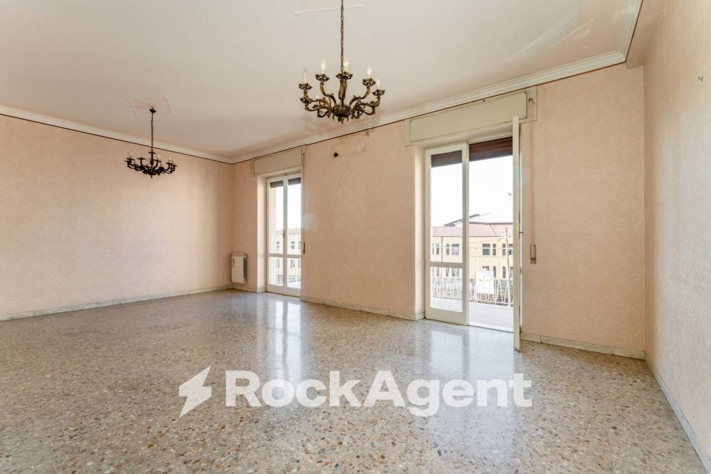 Cucina - Three-room apartment via Vittorio Emanuele da Bormida, 45, Catania - photo 3