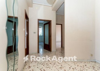 Interno palazzo - Trilocale via Vittorio Emanuele da Bormida, 45, Catania - foto 6