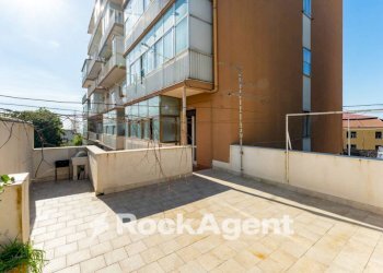 Terrazzo - Trilocale via Vittorio Emanuele da Bormida, 45, Catania - foto 25