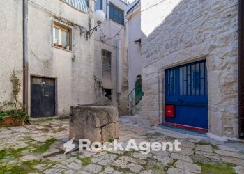 Facciata - Casa indipendente vicolo Adriano, 6, Cassano delle Murge - foto 27