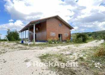 Terreno - Commercial Premises LOCALITA' PIANO D'ISCHIA, SNC, Civitella del Tronto - photo 1