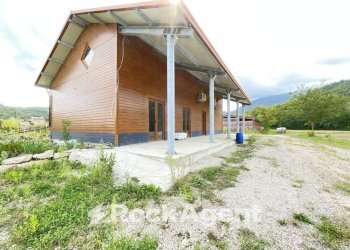 Giardino - Commercial Premises LOCALITA' PIANO D'ISCHIA, SNC, Civitella del Tronto - photo 7