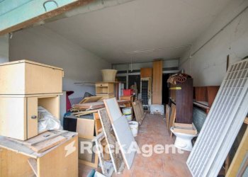Magazzino - Warehouse via Isorelle, Savignone - photo 9