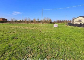 Terreno - Building land via A. Manzoni, Arzergrande - photo 1