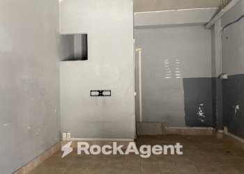 Stanza non arredata - Negozio via Cavalieri di Vittorio Veneto, 36, Arzano - foto 7