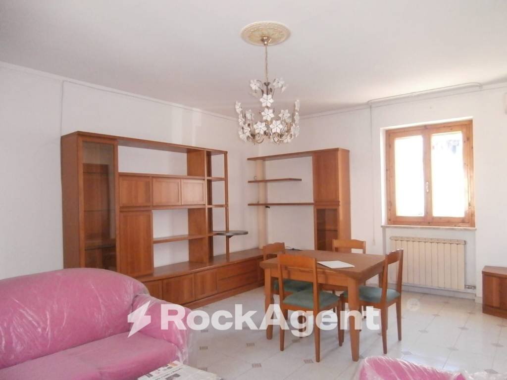 Salone - Two-room apartment via Dottor Magnani, Breme - photo 2