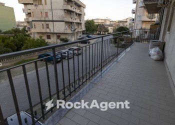 Balcone - Appartamento via Pietro Nenni, 7, Davoli - foto 30