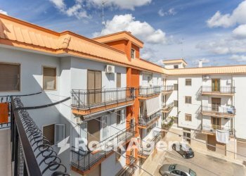 Vista - Three-room apartment via Bellini, 105, Terlizzi - photo 1