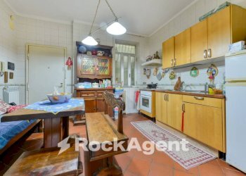 Cucina - Appartamento via Tito Livio, 9, Napoli (zona Posillipo) - foto 9